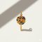 Nyalóka charm, aranyozott